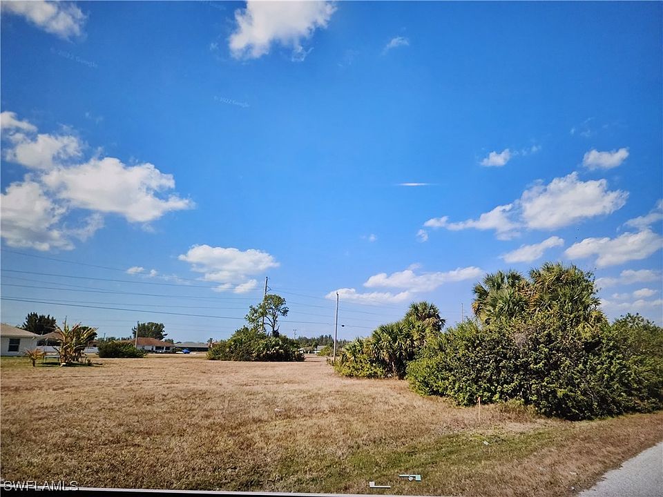 1st image of 820 NW 24th Ave
