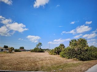820 NW 24th Ave, Cape Coral, FL 33993