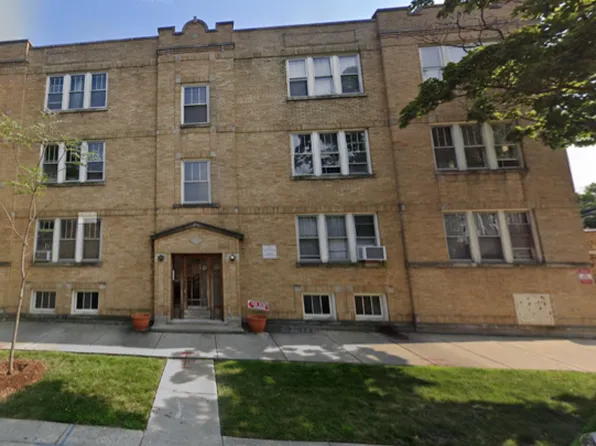 2437-2439 W Birchwood Ave #1W, Chicago, IL 60645