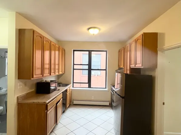 22-67 27th Street image 1 of 34