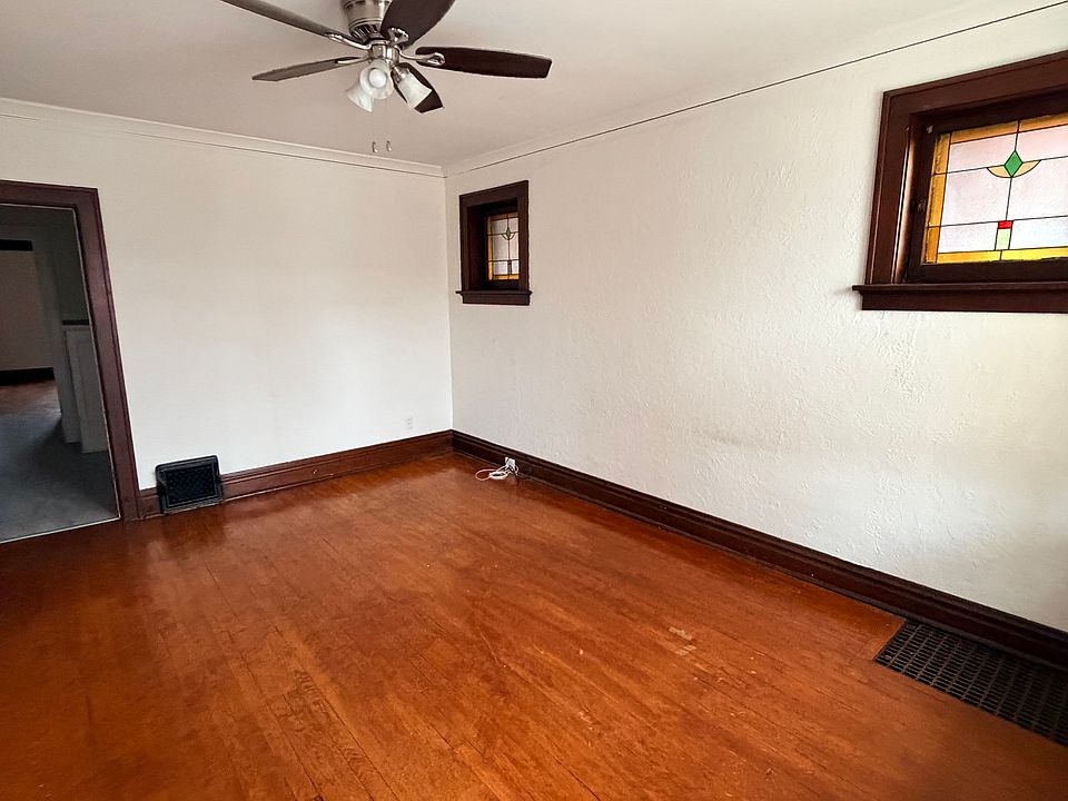 1st image of 5150-5152 Eichelberger St #1