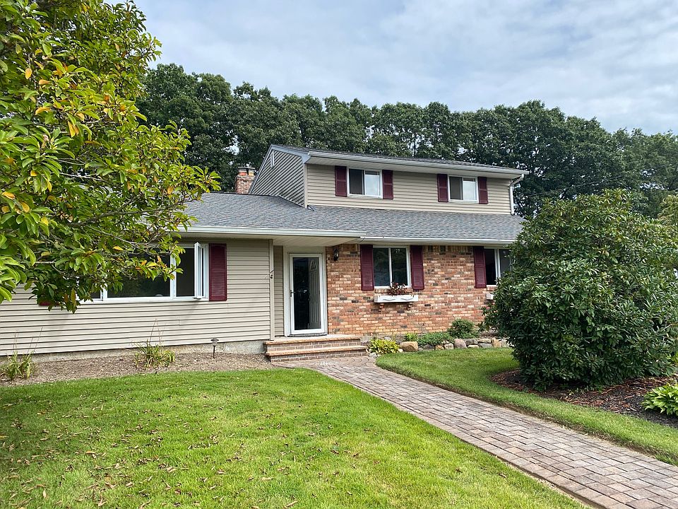 1st image of 245 Woodhull Ave
