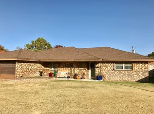 2208 N Adobe Dr, Hobbs, NM 88240