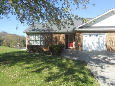102 Linda Ln, Tazewell, VA, 24651