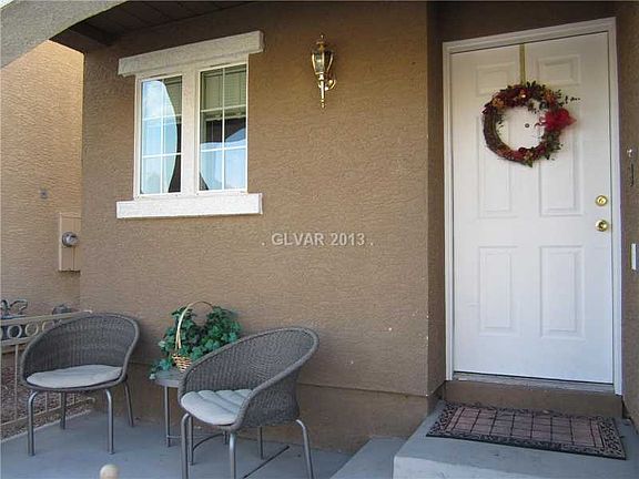 4th image of 445 Petal Dew Ave