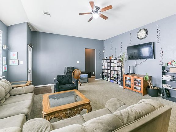 5th image of 9938 Cobbs Cove Ln