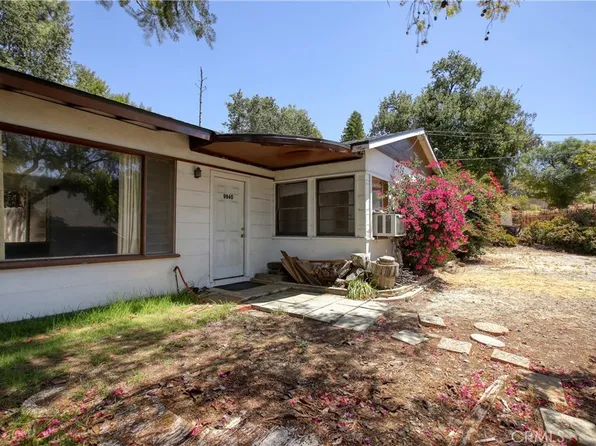 9940 Sunland Blvd, Sunland, CA 91040