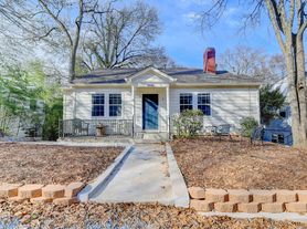 1170 Atlantic Dr NW, Atlanta, GA