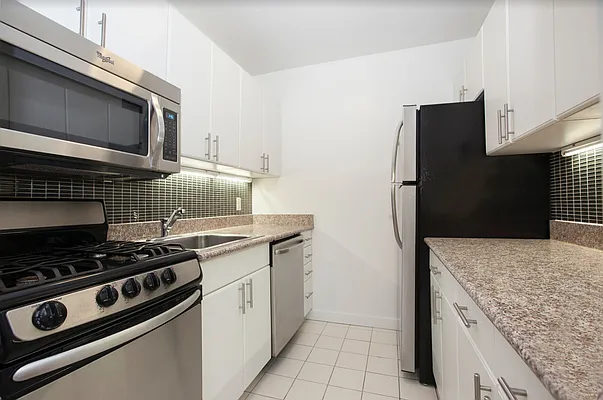 Rented by REAL New York | media 22