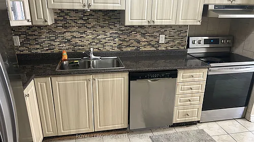49 Silverstone Dr #501 Photo 1