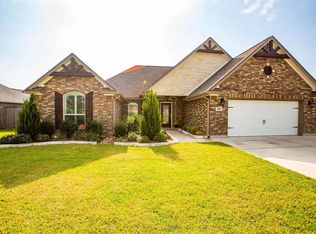 314 Poppy St, Lake Jackson, TX 77566