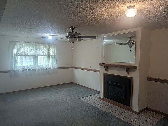 5th image of 2106 E Trailside Dr N