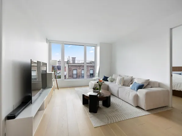 171 North 1st Street image 1 of 6