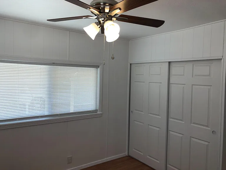 1725 Bluebonnet Blvd — Photo 32