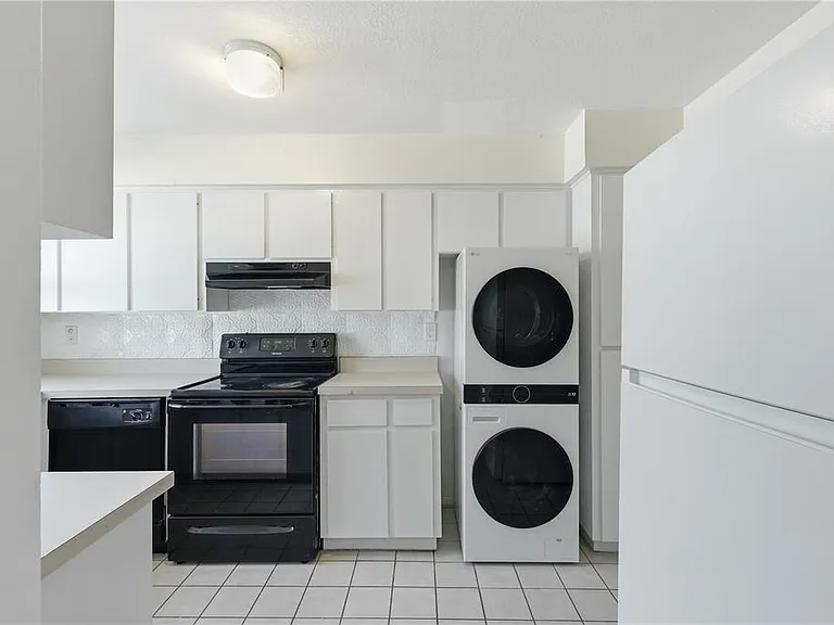 7551 Abonado Rd — Photo 11