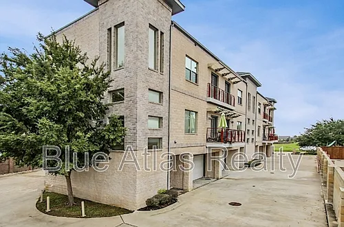 2690 Rockbrook Dr Photo 1