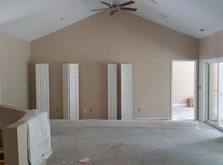 2 Dock Builders Dr, Beaufort, SC 29907