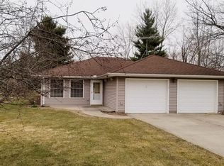 118 E Pine St, Wheatfield, IN