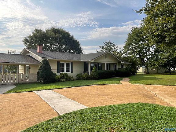 2nd image of 935 Apollo Rd