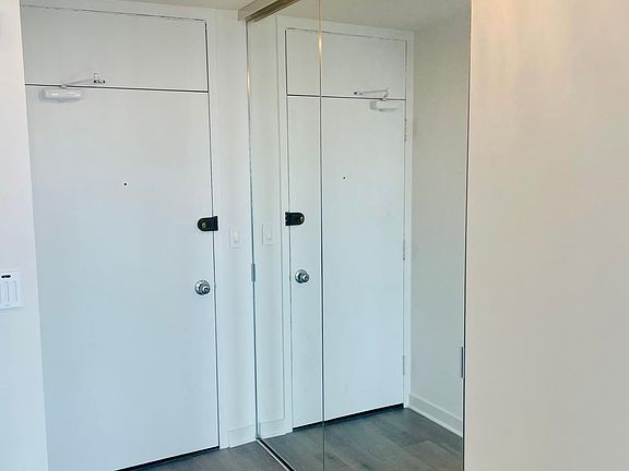 4th image of 1255 N Sandburg Ter Unit 2705