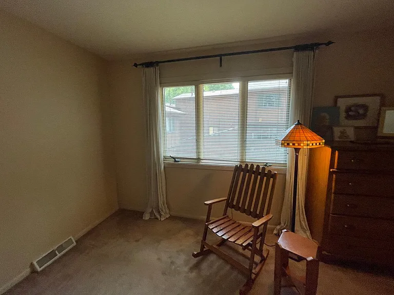 4906 Silver Spruce Ln — Photo 17