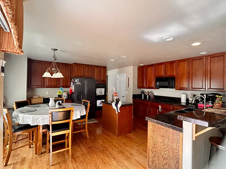 625 Coyote Willow Dr — Photo 16