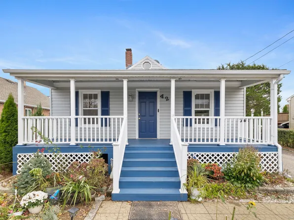 42 Wells Avenue, Shelton, CT 06484