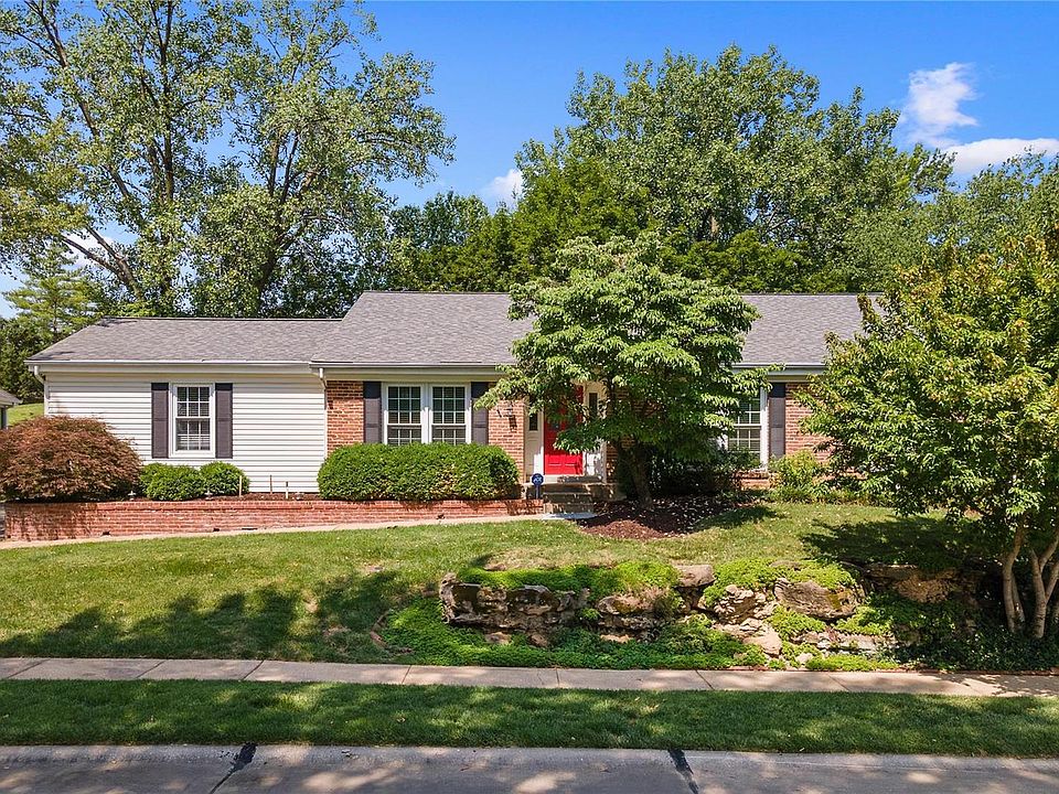 1st image of 1355 Yves Dr