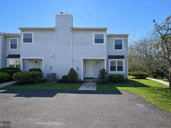 317 Hawthorne St, Marlton, NJ 08053