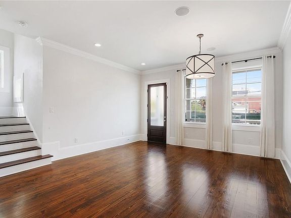 5th image of 2628 Cadiz St