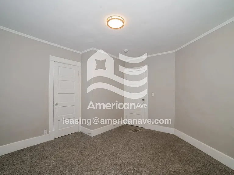 1649207_013_wm_-_bedroom_13490186.jpg