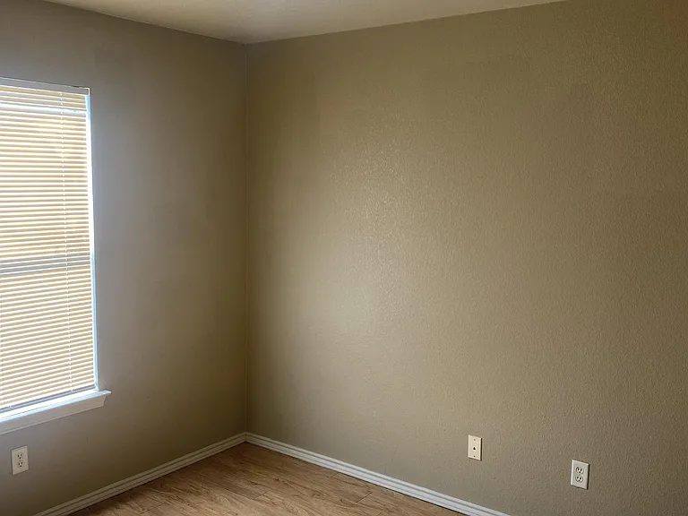 1310 Dugger Cir #C — Photo 7