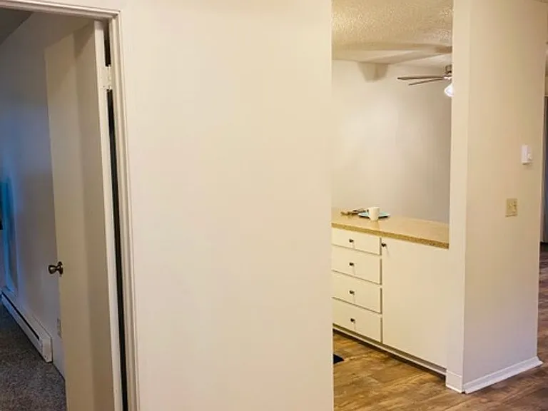 Lancaster Apartments — Photo 7