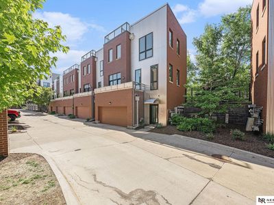 1131 Marcy Plz, Omaha, NE, 68108