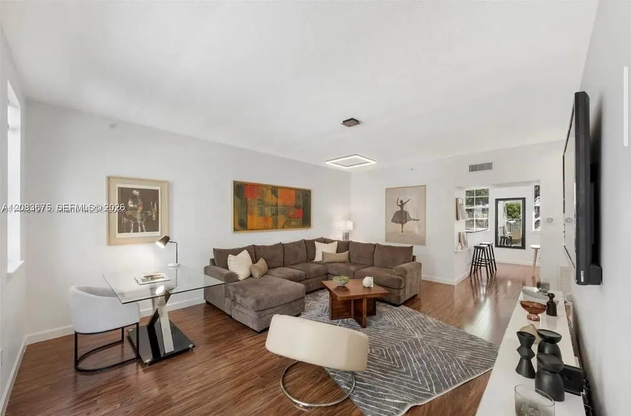 2080 Ocean Drive Condo — Photo 1