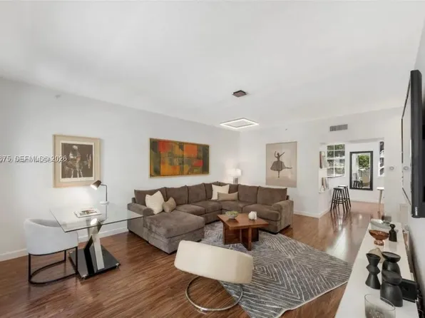 2069 S Ocean Dr, Hallandale Beach, FL