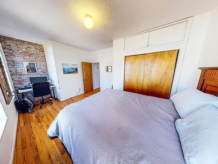 924 State St #1 — Photo 10