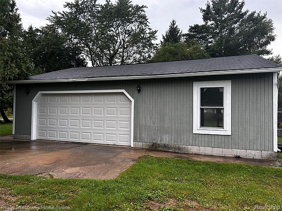3rd image of 7189 Orchid Rd