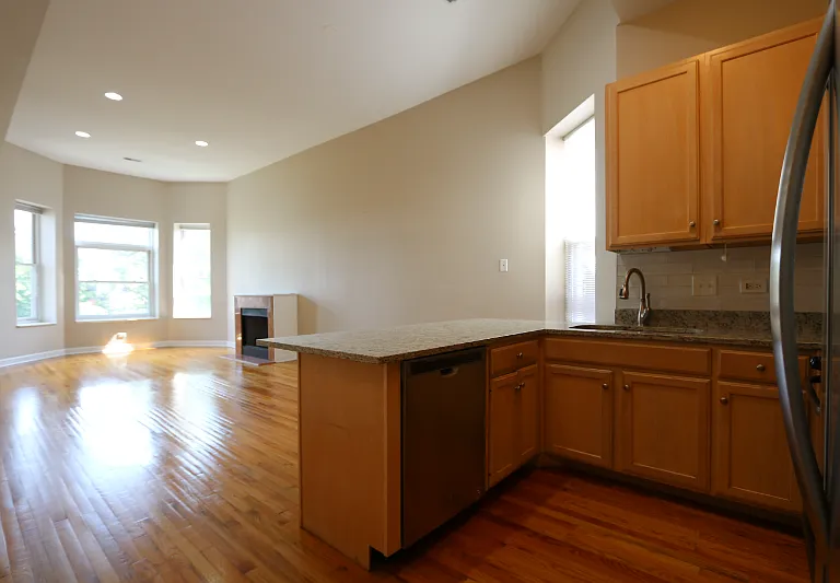 3144 S Prairie Ave #3S — Photo 10