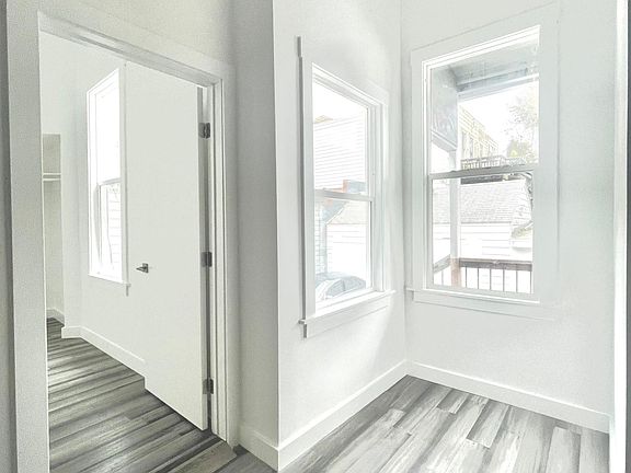4th image of 1574 Church St APT 4
