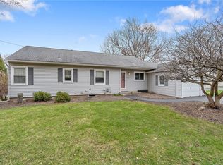 4674 Broad Rd, Syracuse, NY 13215