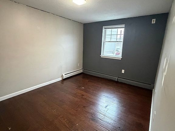 4th image of 45 Pickering St APT 8