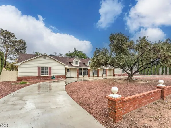2850 Red Rock St, Las Vegas, NV 89146