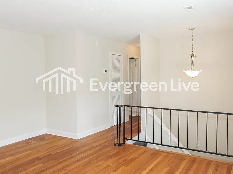 3216 Uvalde Ln NW — Photo 4