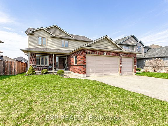2nd image of 8 Oliver Cres