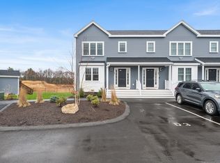 1005 Auburn St #D3, Whitman, MA 02382