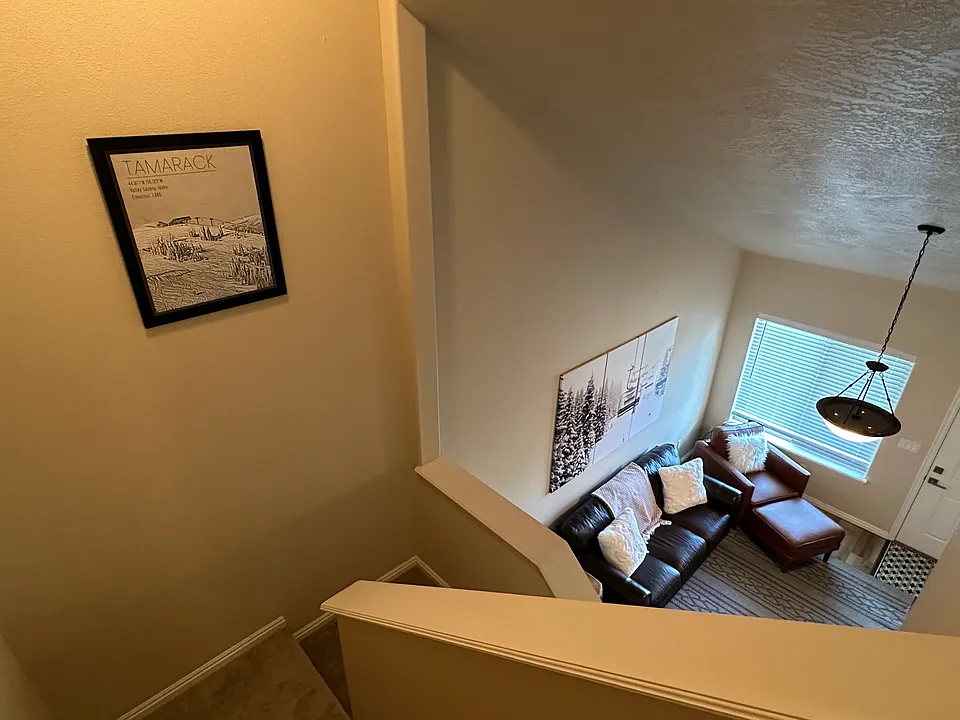 30 Mangum Cir #4
