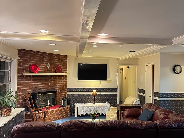 3102 Cook Ln — Photo 9
