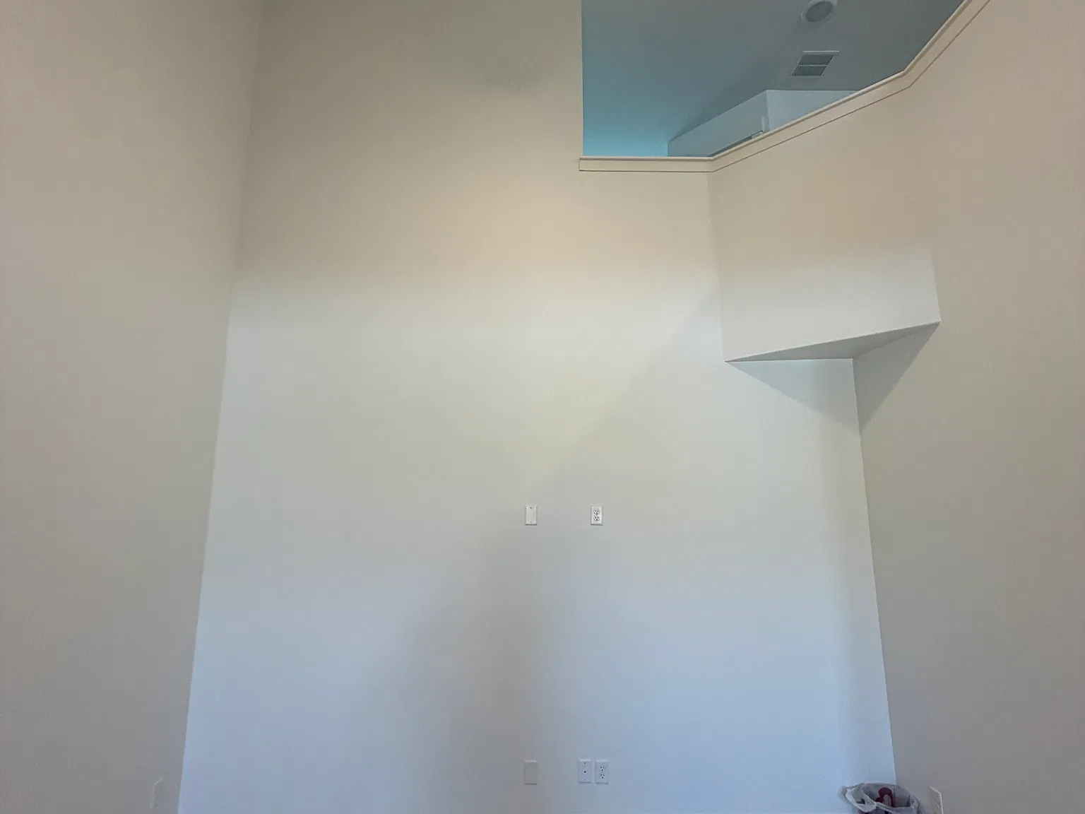 4 bed, 3.5 bath, 2436 sqft, $3,000 — Photo 3