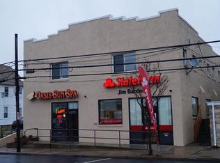 1057 Main St, Hellertown, PA 18055